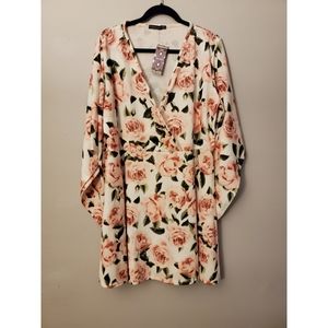Floral bell sleeve dress
